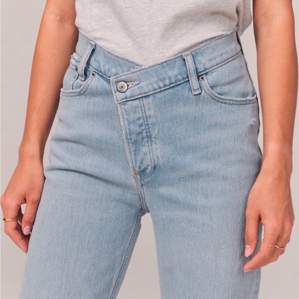Abercrombie & Fitch  high rise dad jeans